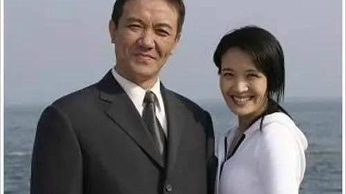“李雲龍嬌妻”史蘭芽：結三次婚，35歲帶娃嫁李幼斌被寵成少女！