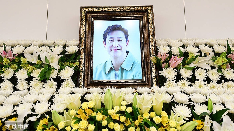 李善均靈堂曝光，佈置於首爾大學醫院葬禮場，將於29日出殯