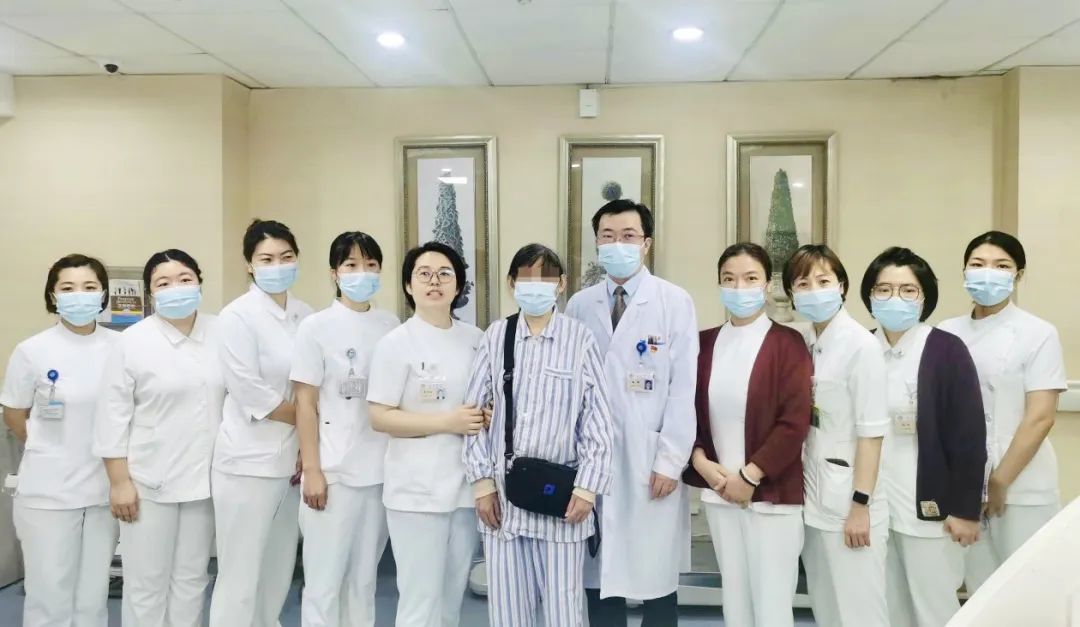 北京醫院普通外科成功完成國內首例人工心臟（左心室輔助裝置）植入後患者結腸癌手術