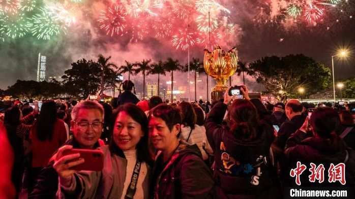 春节假期内地访港旅客人次超2018年同期水平