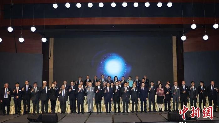 香港中华厂商会举行第43届会董会就职典礼