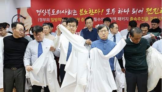 韓上千醫生今起罷工！尹錫悅警告“絕不姑息”，稱“醫療界鬥不過國民”