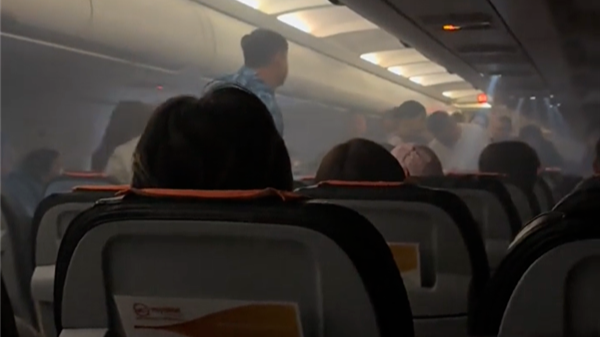 菲律賓長灘島飛上海航班上充電寶爆炸：飛機緊急備降香港
