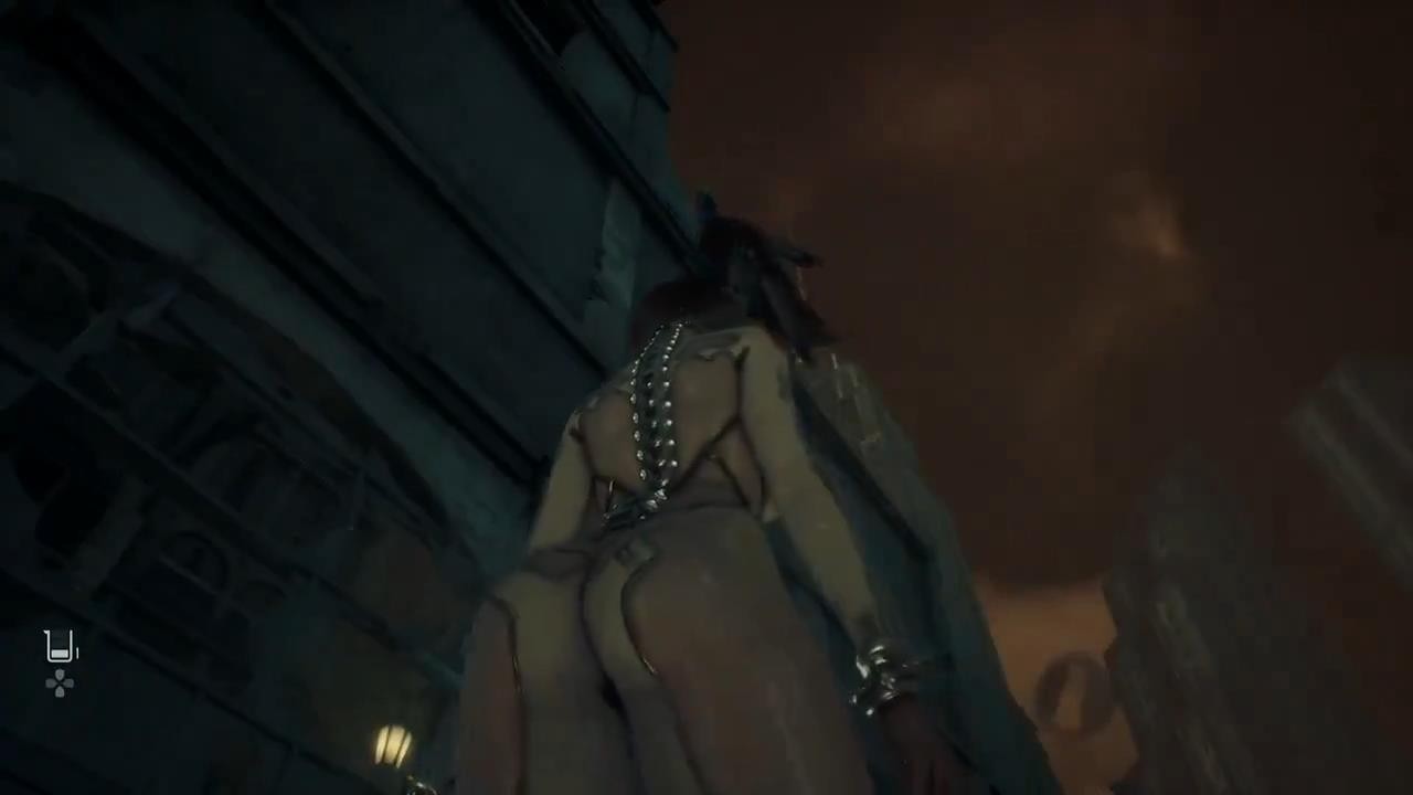 《星刃》女主角爬梯子視頻 太性感讓人目不轉睛