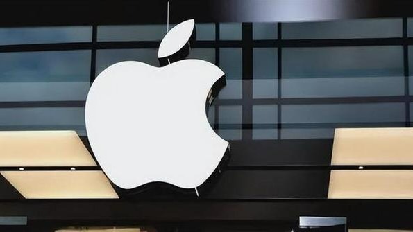 Omdia預估蘋果2026推出折疊屏iPhone，2028推出OLED iPad Air