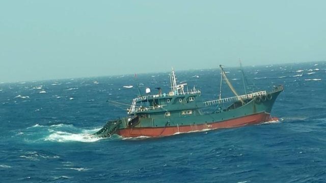 澎湖再起風波，臺“海巡署”粗暴行動，水炮攻擊7艘大陸漁船