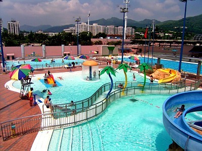 香港迎接新泳季 泳馆四月一日起开放