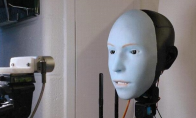 哥大團隊開發人臉機器人 可照鏡子自主模仿人類表情