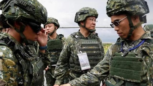 臺海軍陸戰隊發生體測舞弊事件，國民黨民代痛批“軍紀渙散”